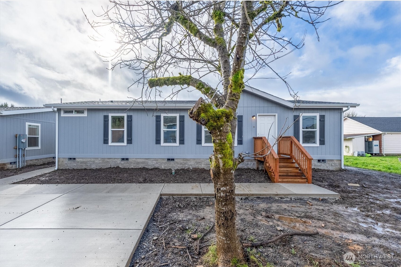 601 Helton Street , Castle Rock, WA 98611