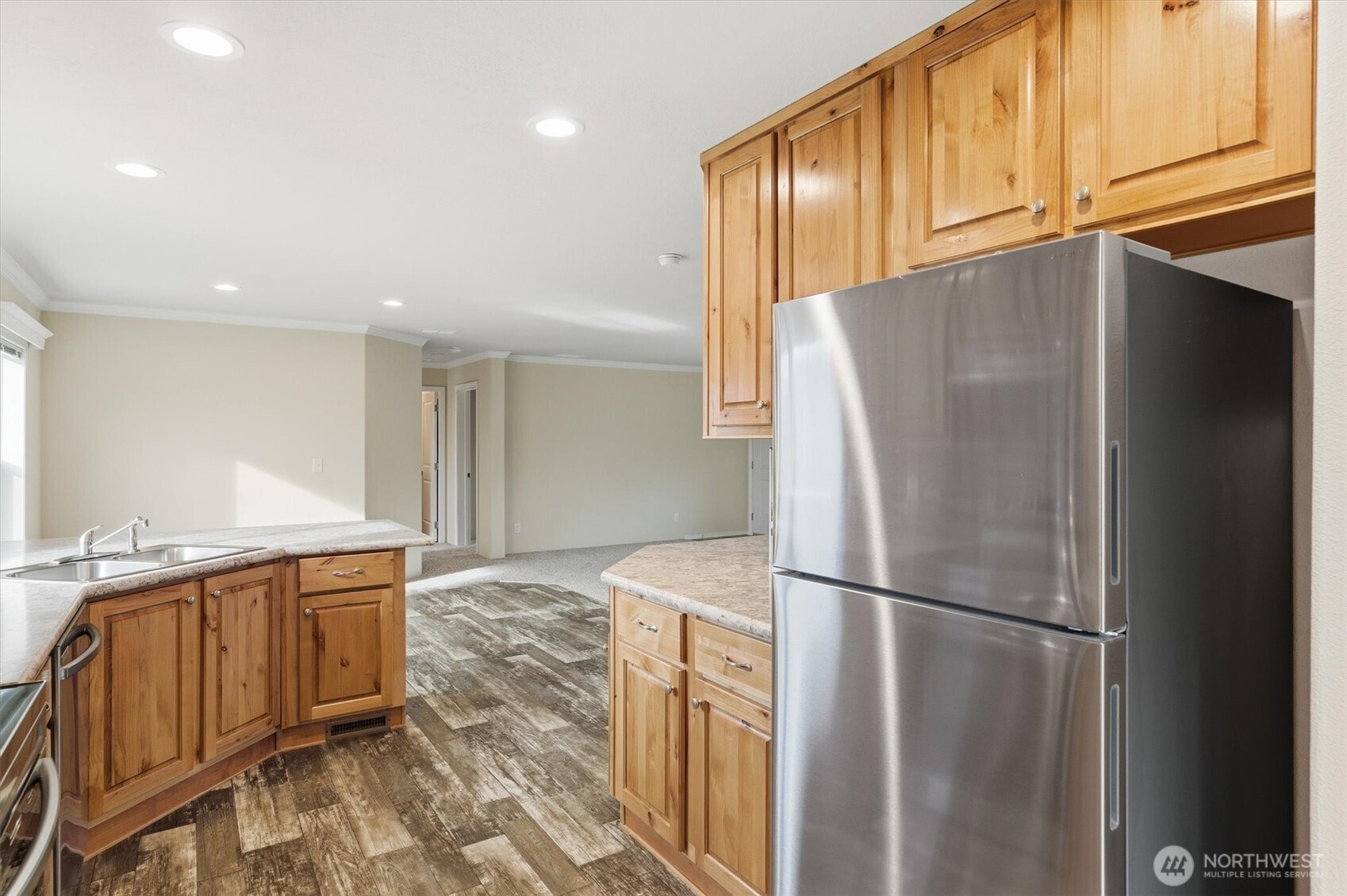 601 Helton Street , Castle Rock, WA 98611