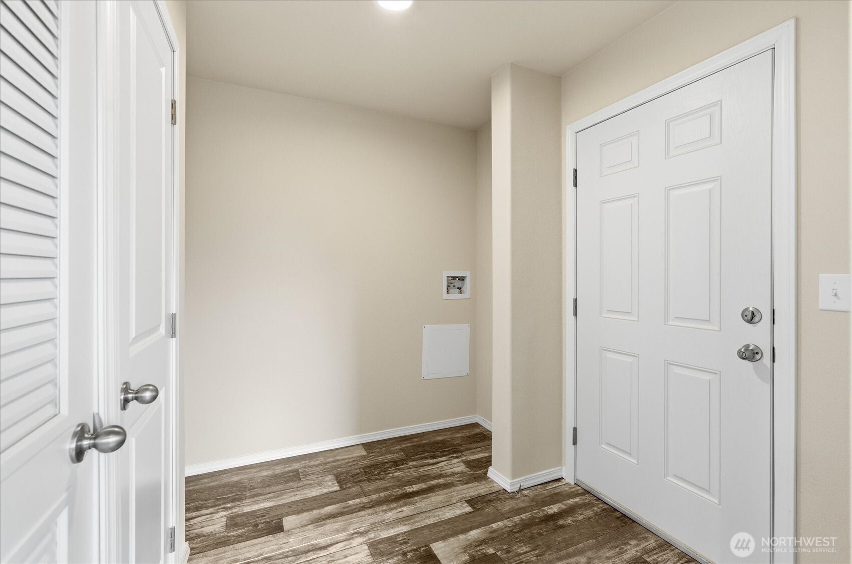 601 Helton Street , Castle Rock, WA 98611