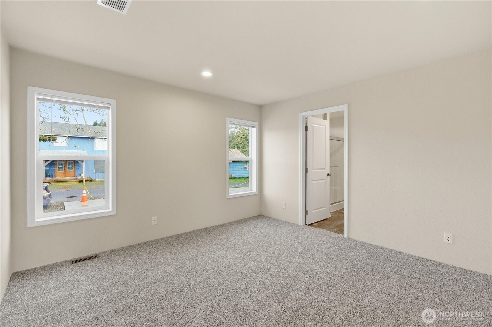 601 Helton Street , Castle Rock, WA 98611