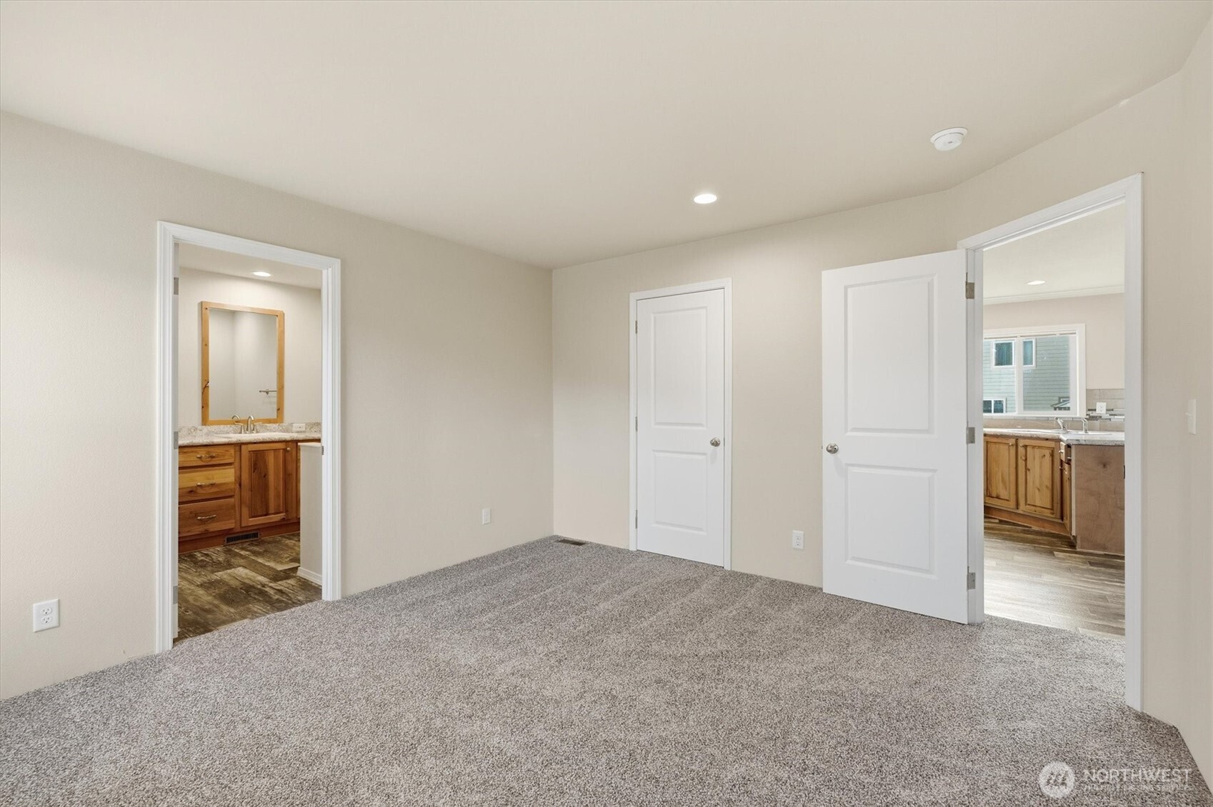 601 Helton Street , Castle Rock, WA 98611