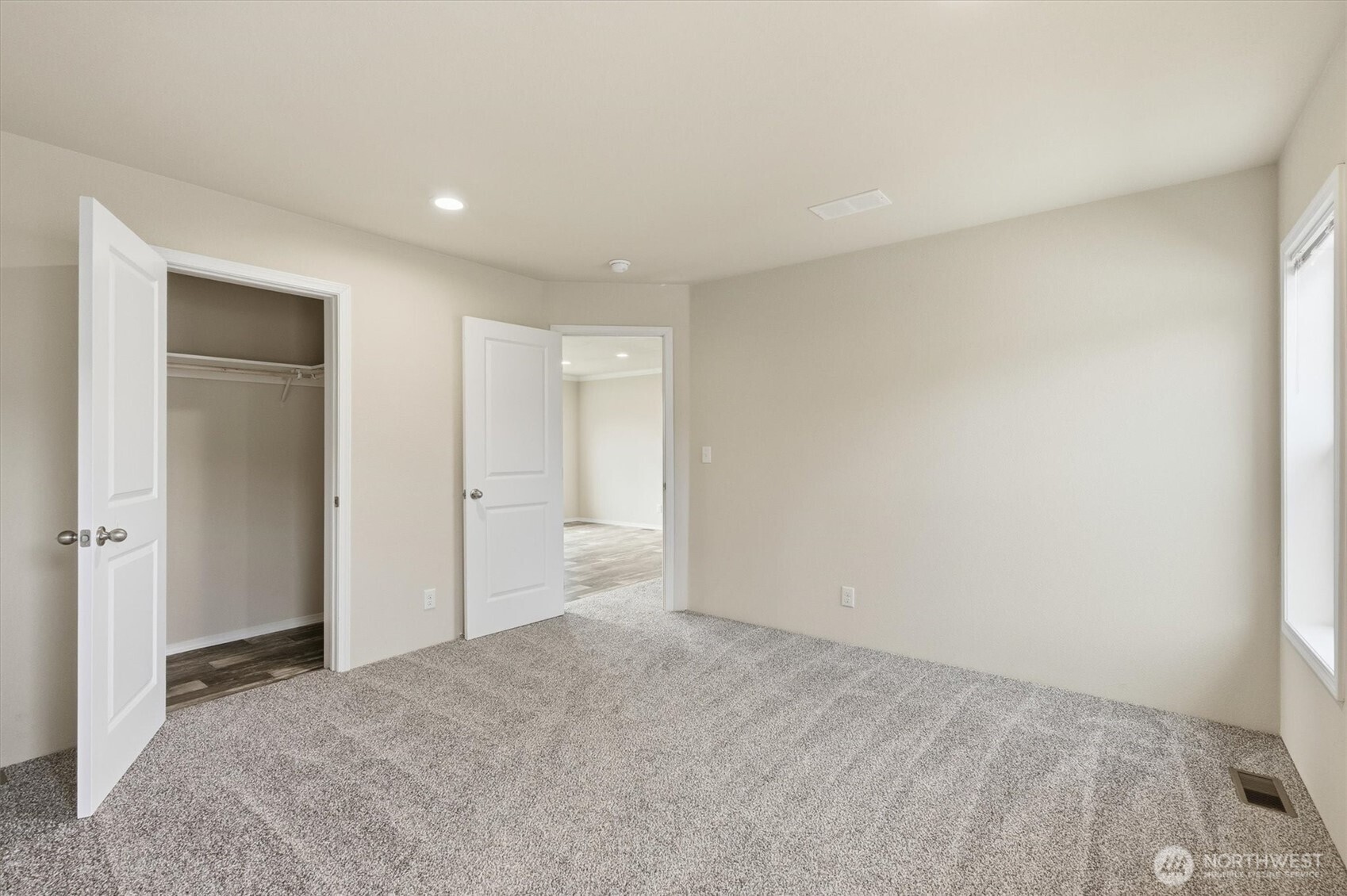 601 Helton Street , Castle Rock, WA 98611