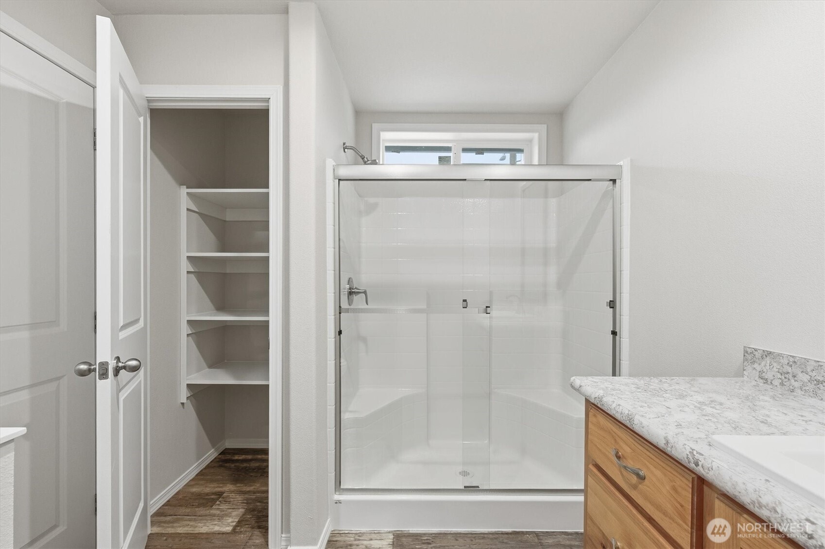 601 Helton Street , Castle Rock, WA 98611