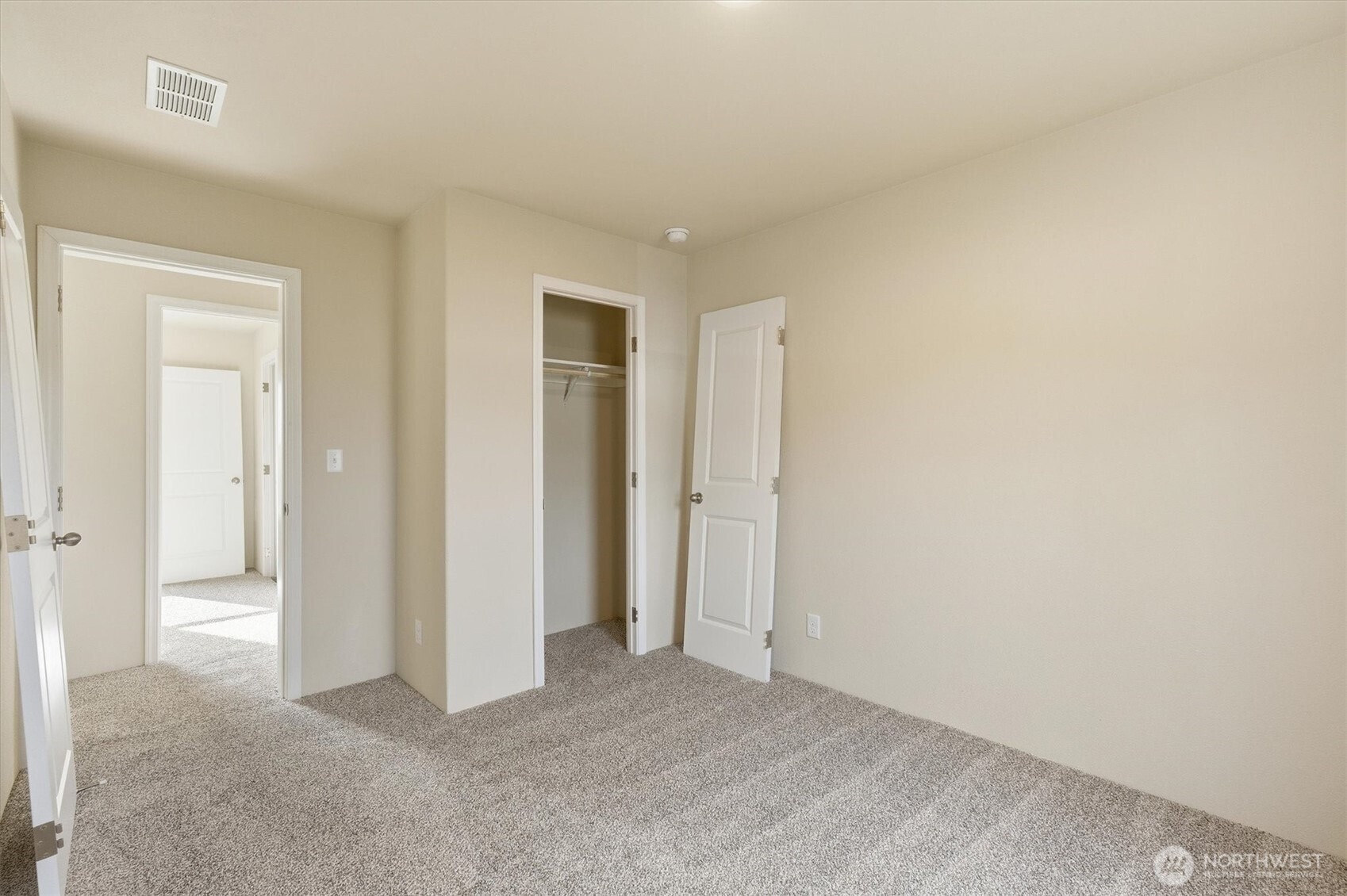 601 Helton Street , Castle Rock, WA 98611