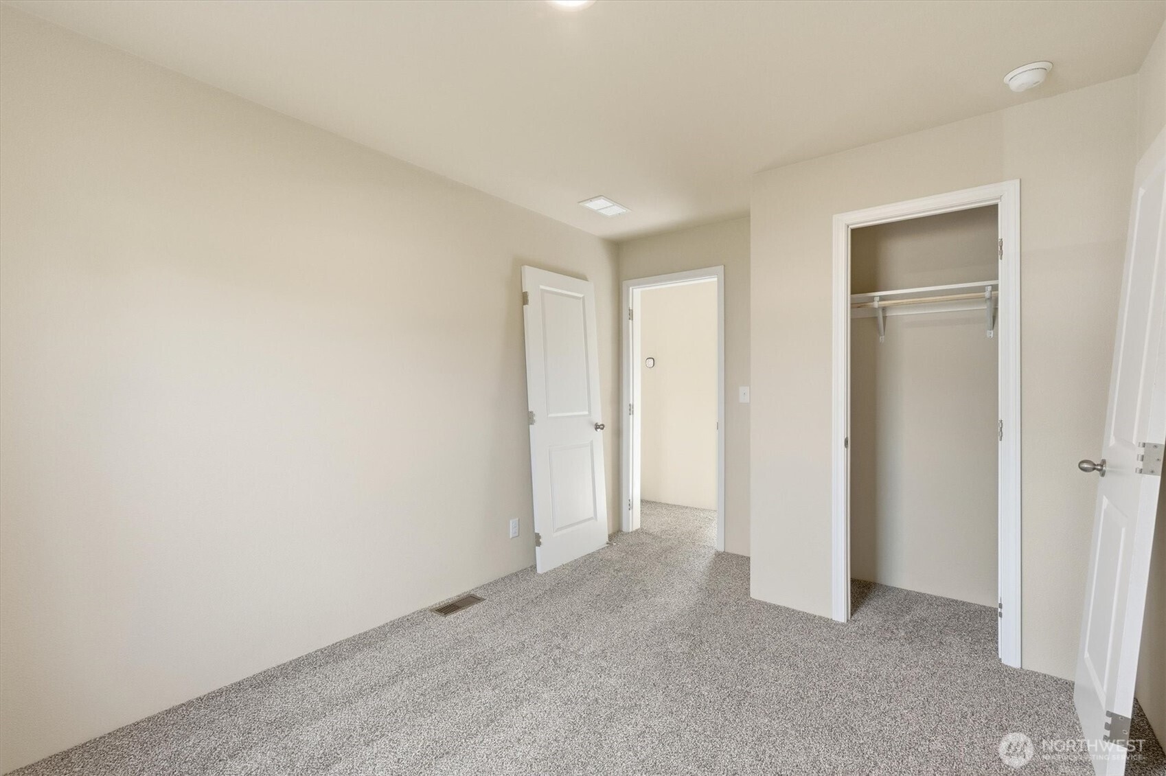 601 Helton Street , Castle Rock, WA 98611