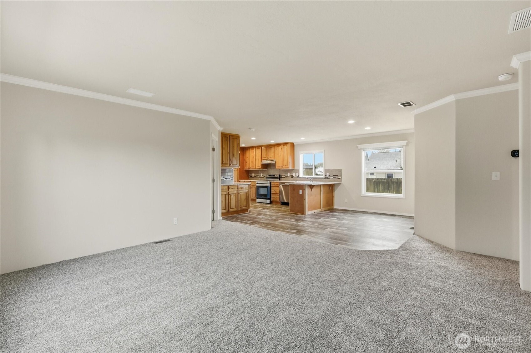 601 Helton Street , Castle Rock, WA 98611