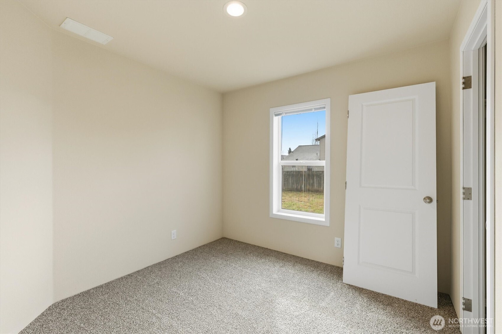 601 Helton Street , Castle Rock, WA 98611