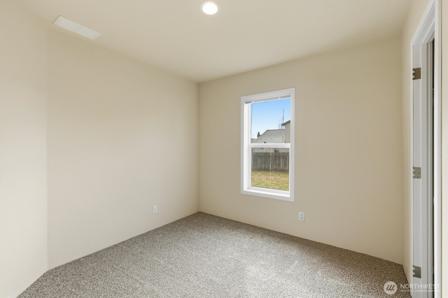 601 Helton Street , Castle Rock, WA 98611