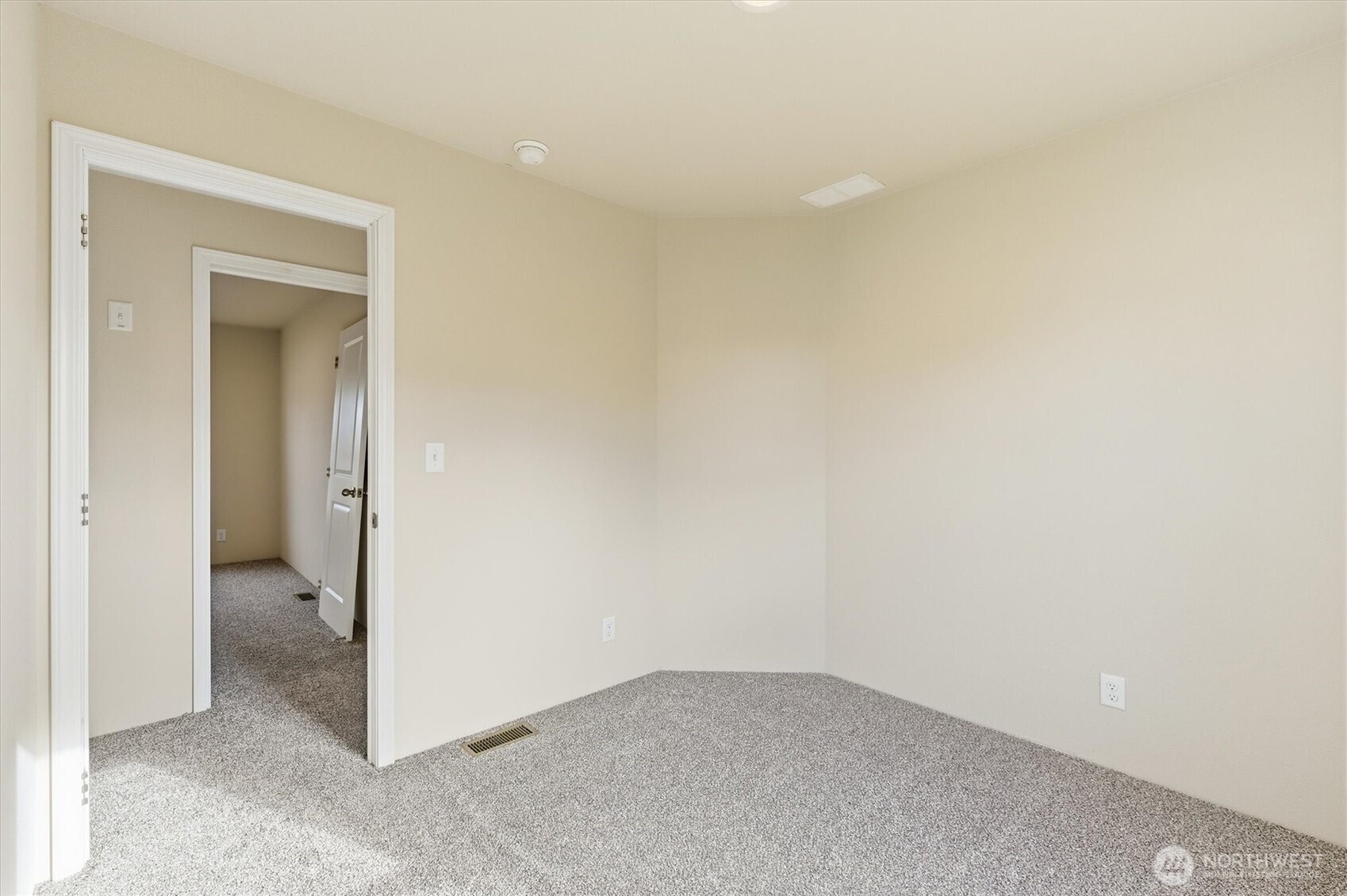 601 Helton Street , Castle Rock, WA 98611