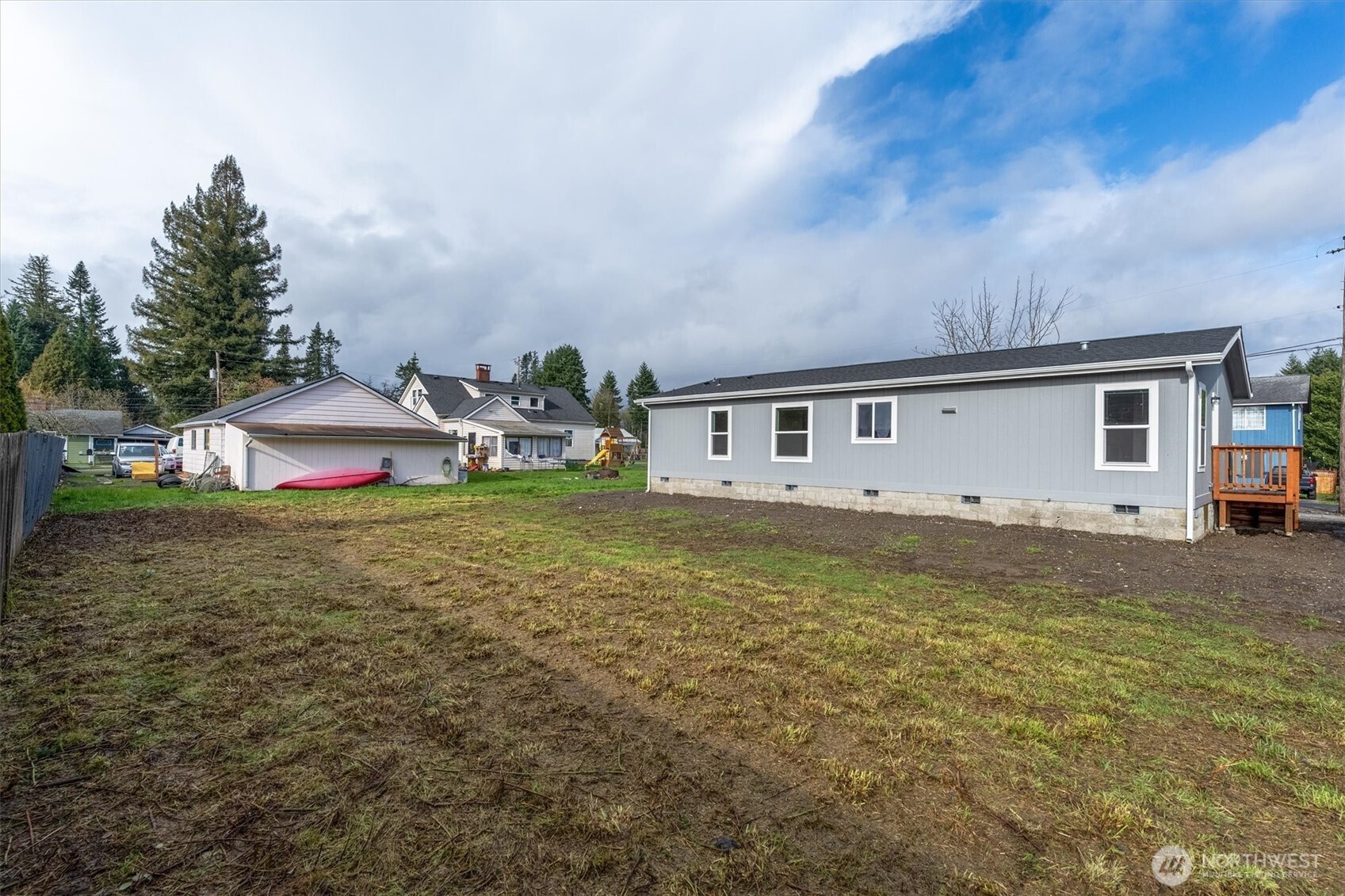 601 Helton Street , Castle Rock, WA 98611