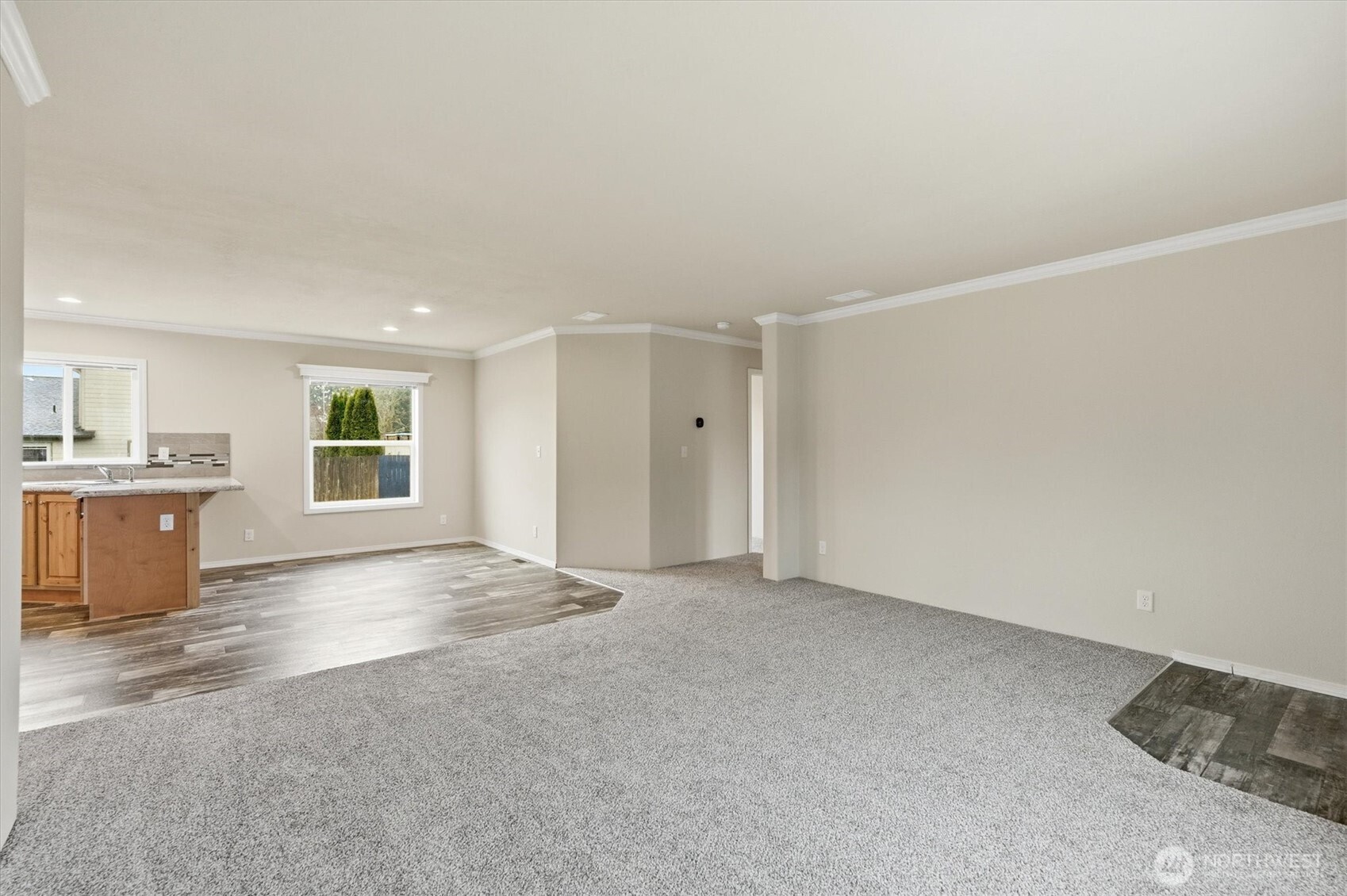 601 Helton Street , Castle Rock, WA 98611