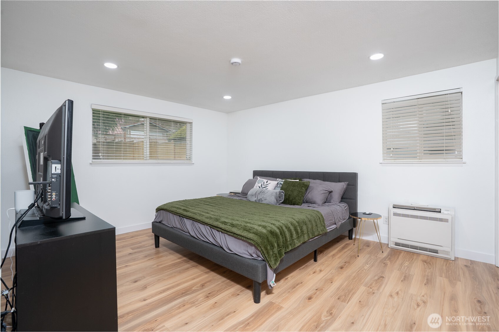 1206 E 29th st , Tacoma, WA 98404