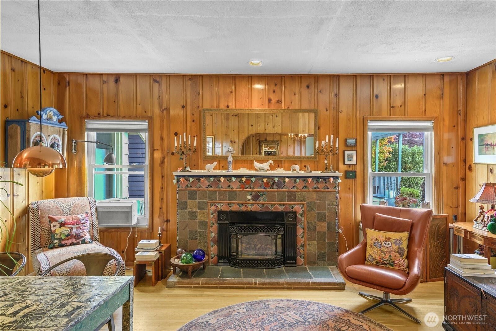 5833 Woodlawn Avenue N, Seattle, WA 98103