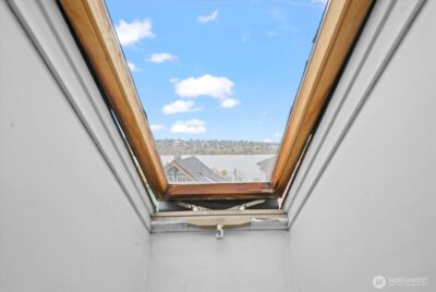 5833 Woodlawn Avenue N, Seattle, WA 98103 - Photo 23