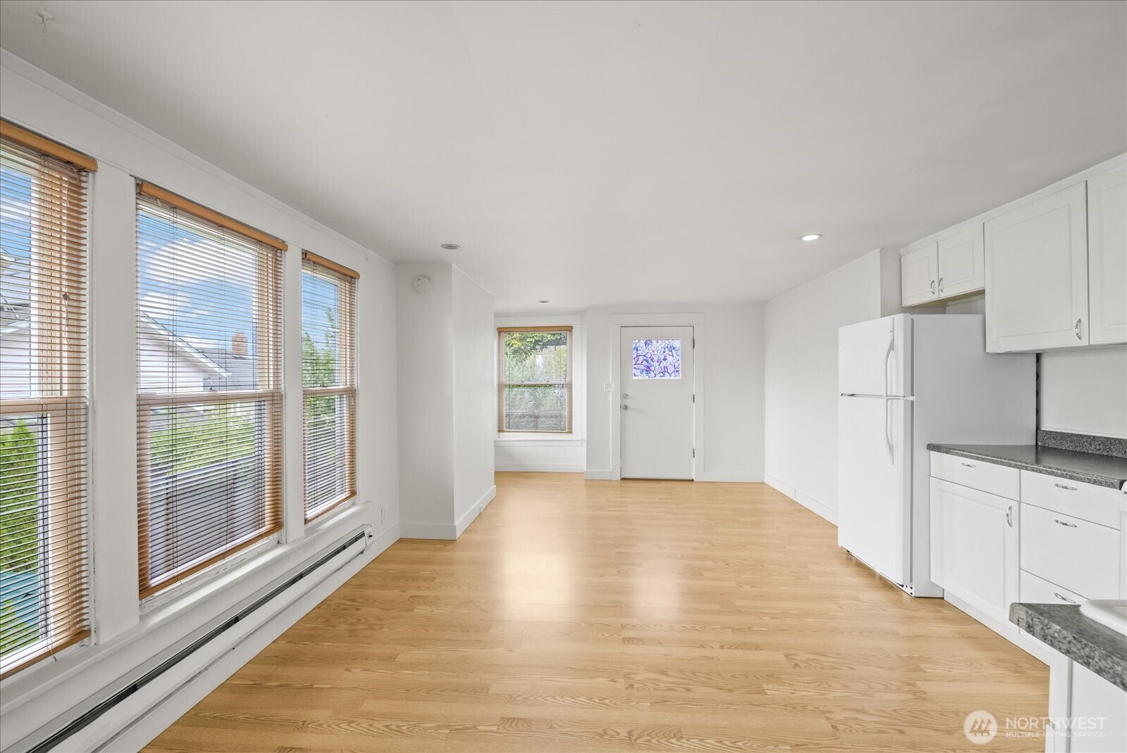 5833 Woodlawn Avenue N, Seattle, WA 98103