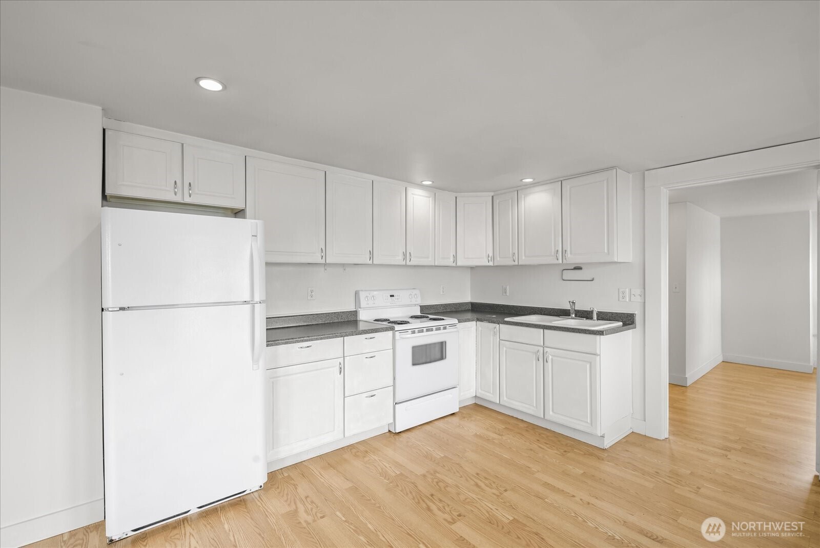 5833 Woodlawn Avenue N, Seattle, WA 98103