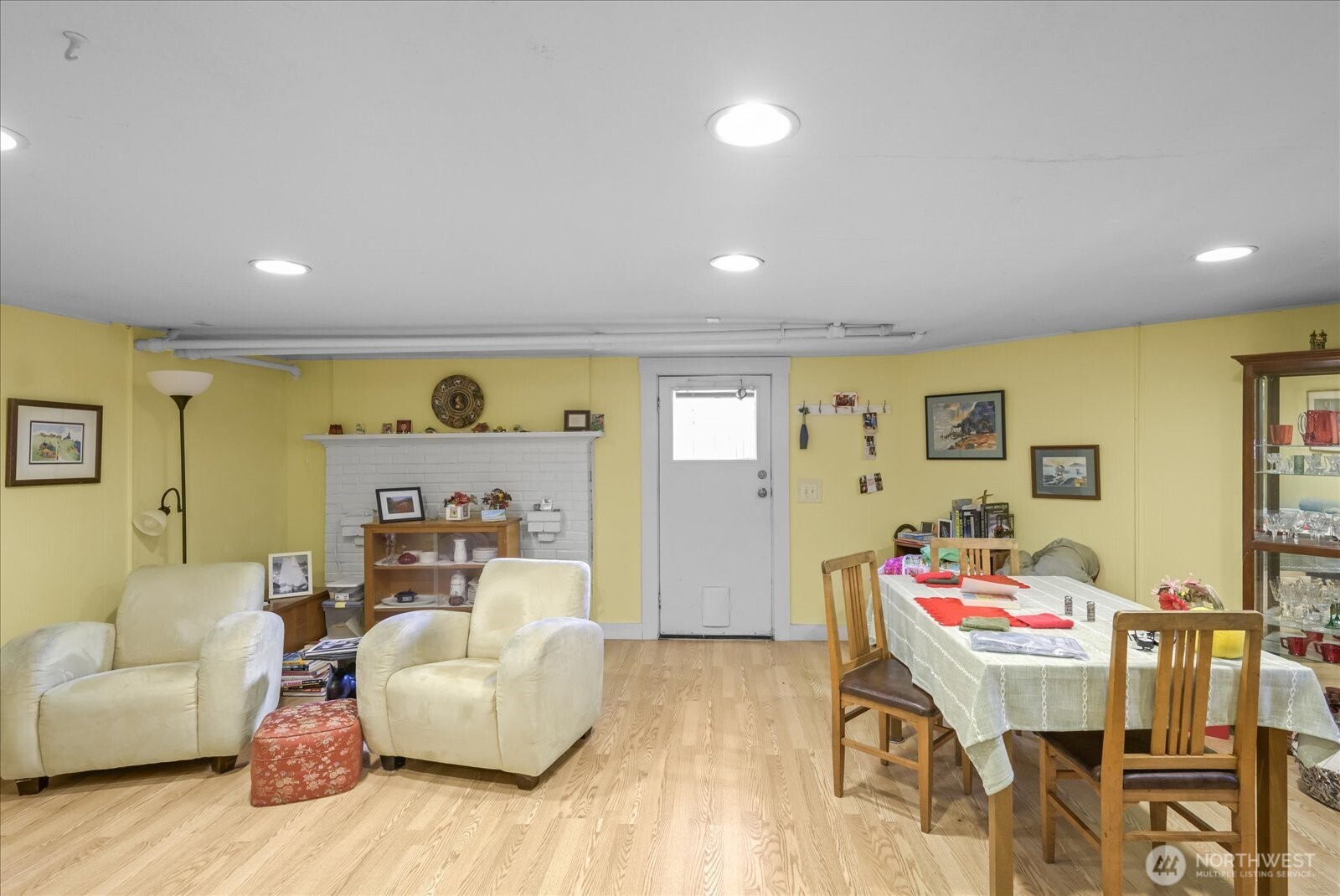 5833 Woodlawn Avenue N, Seattle, WA 98103