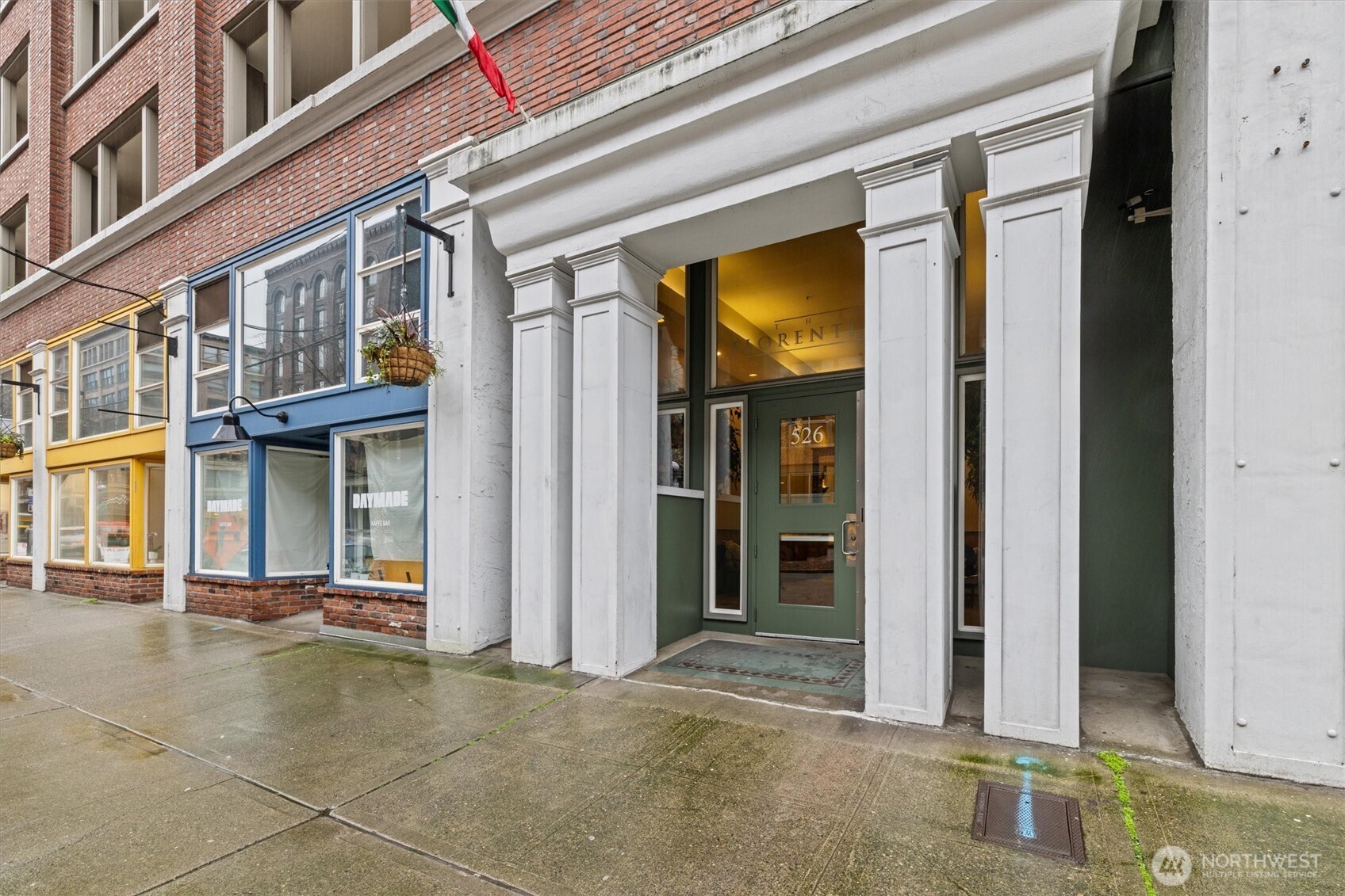 526 1st Avenue S #404, Seattle, WA 98104