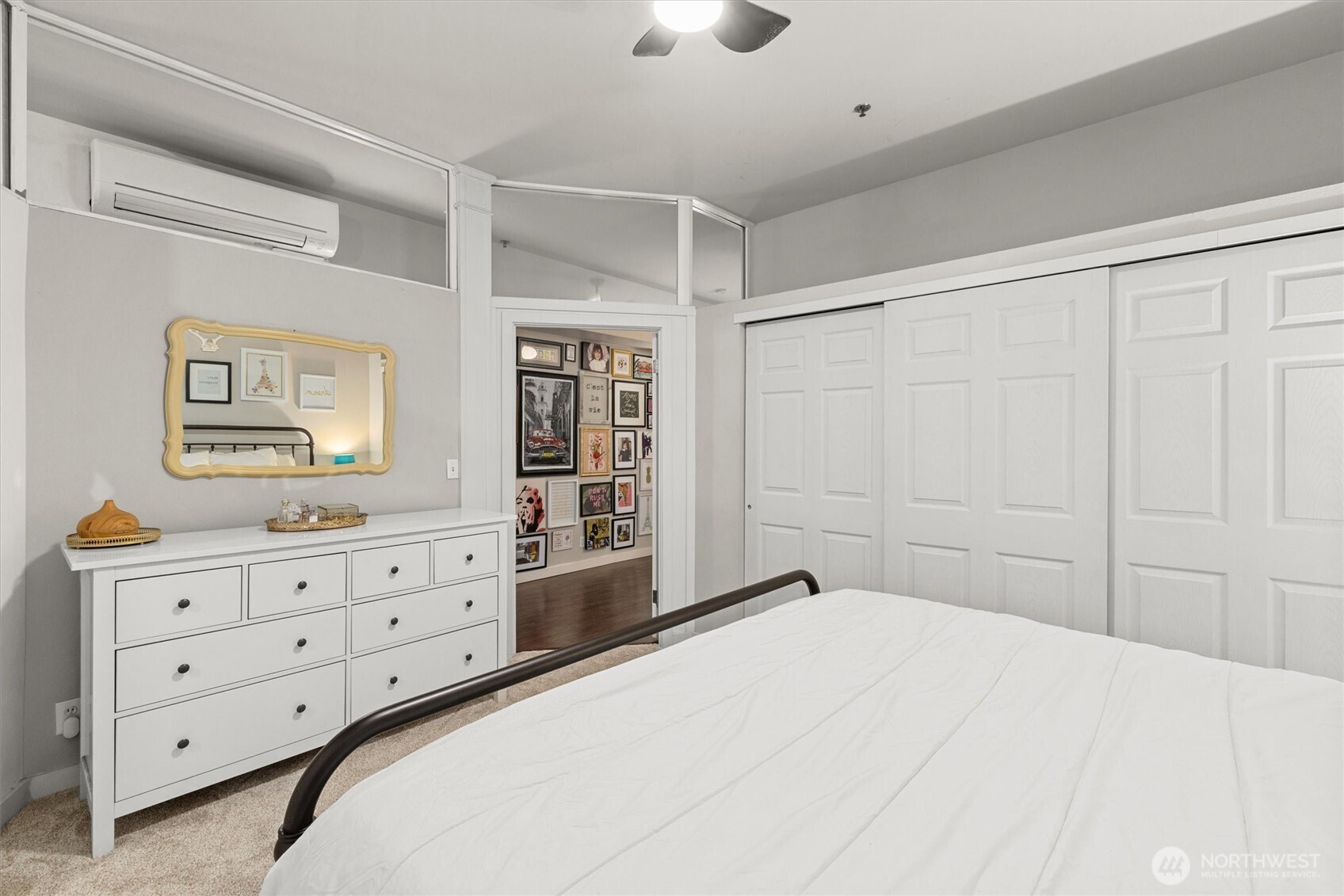 526 1st Avenue S #404, Seattle, WA 98104