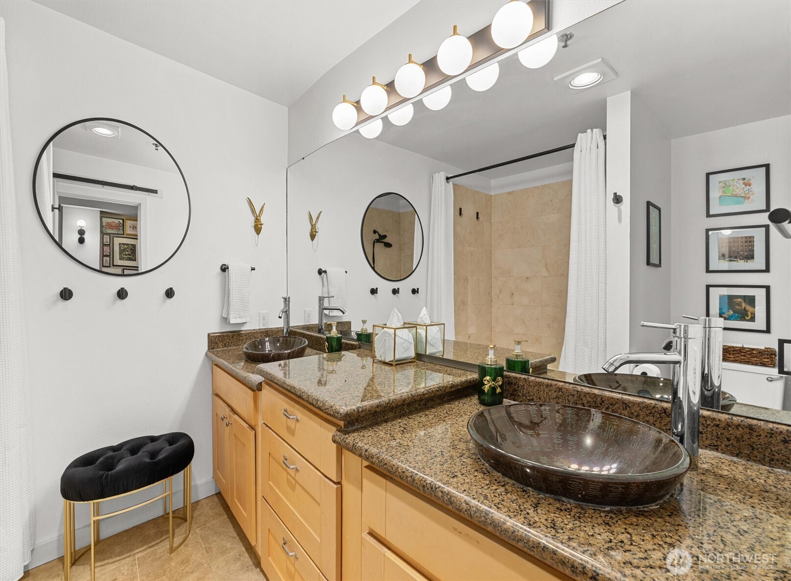 526 1st Avenue S #404, Seattle, WA 98104