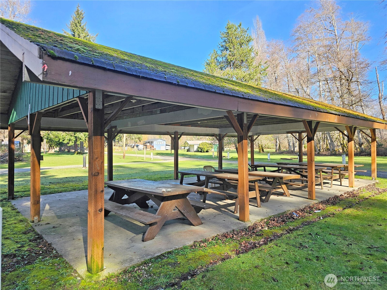 121 Bay View Avenue , Brinnon, WA 98320