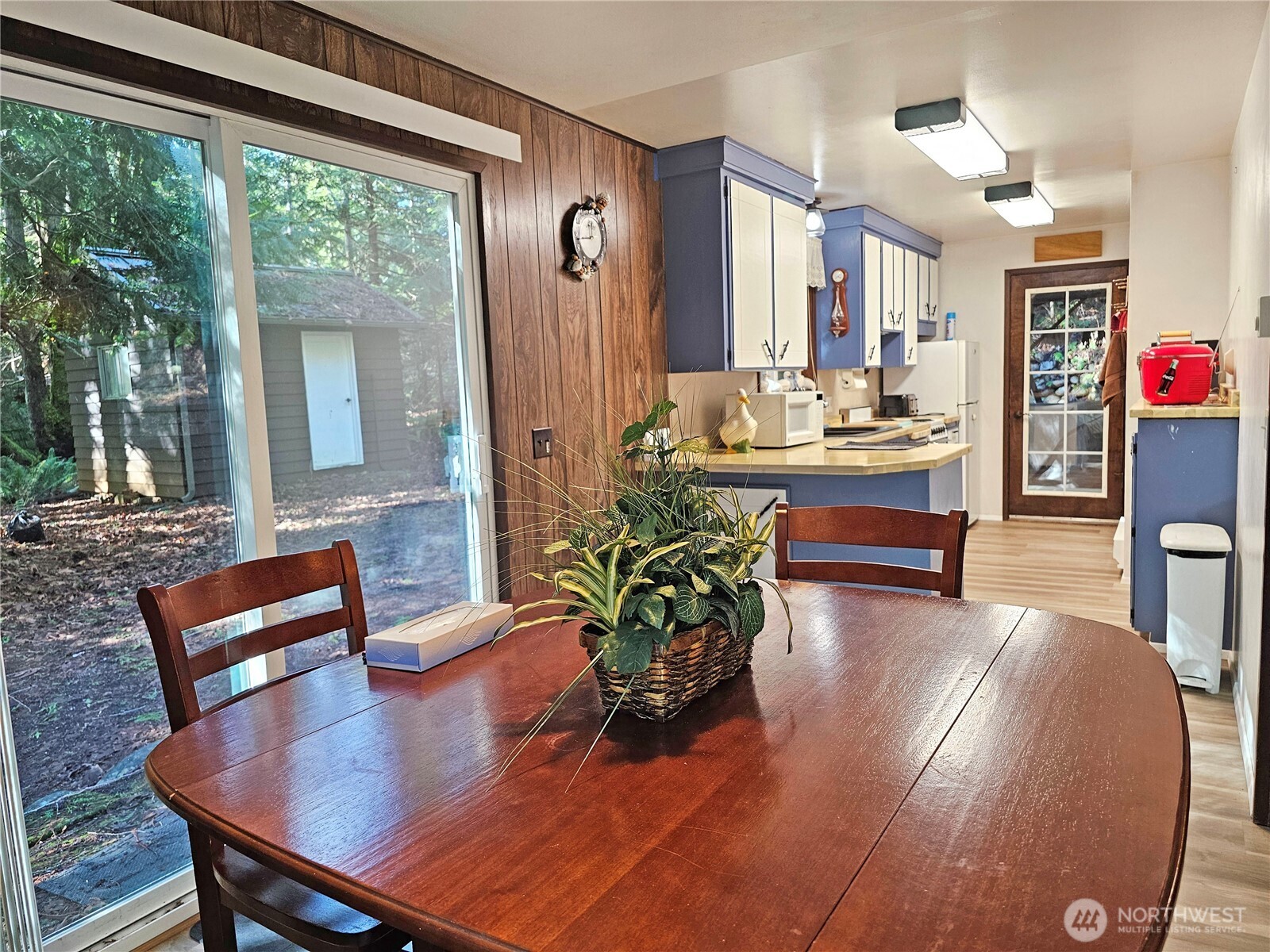 121 Bay View Avenue , Brinnon, WA 98320