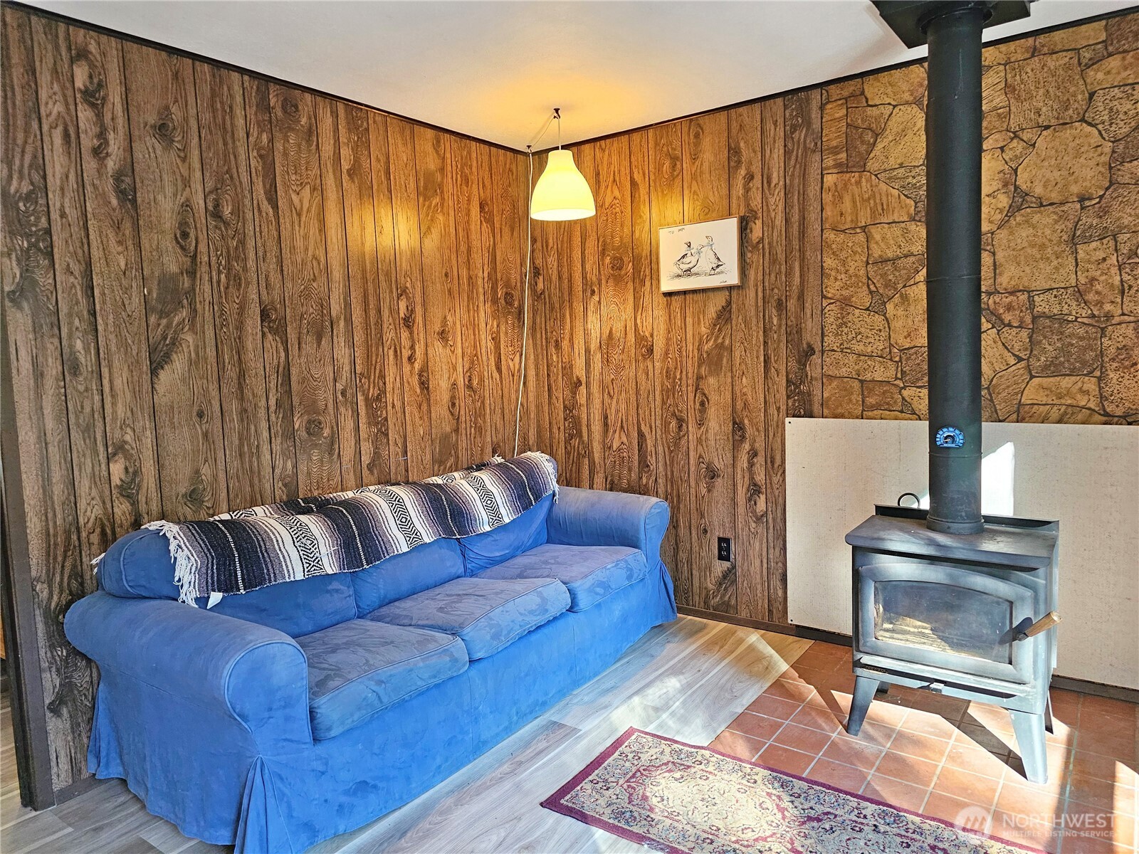 121 Bay View Avenue , Brinnon, WA 98320