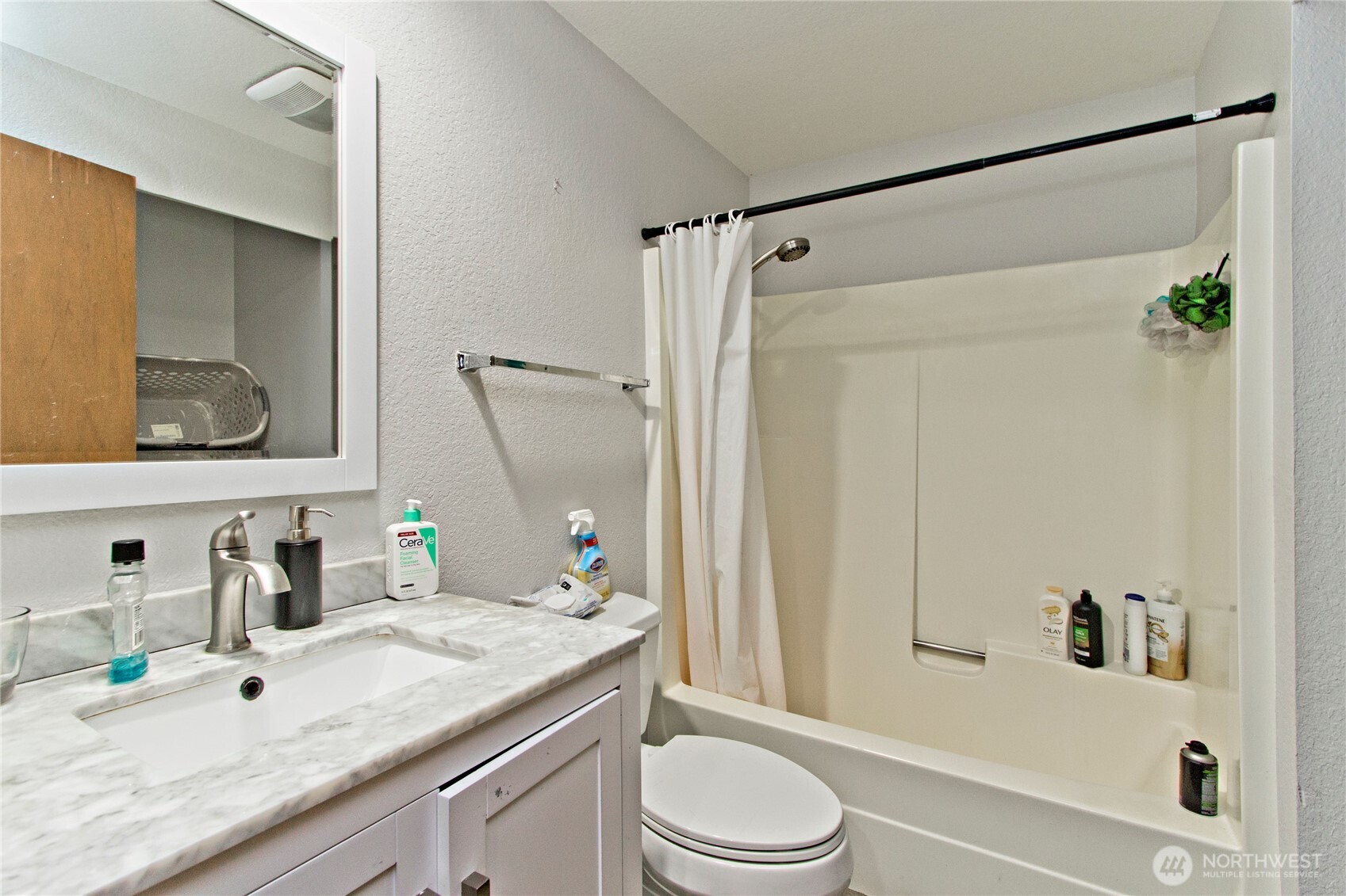 10319 SE 228th Street , Kent, WA 98031