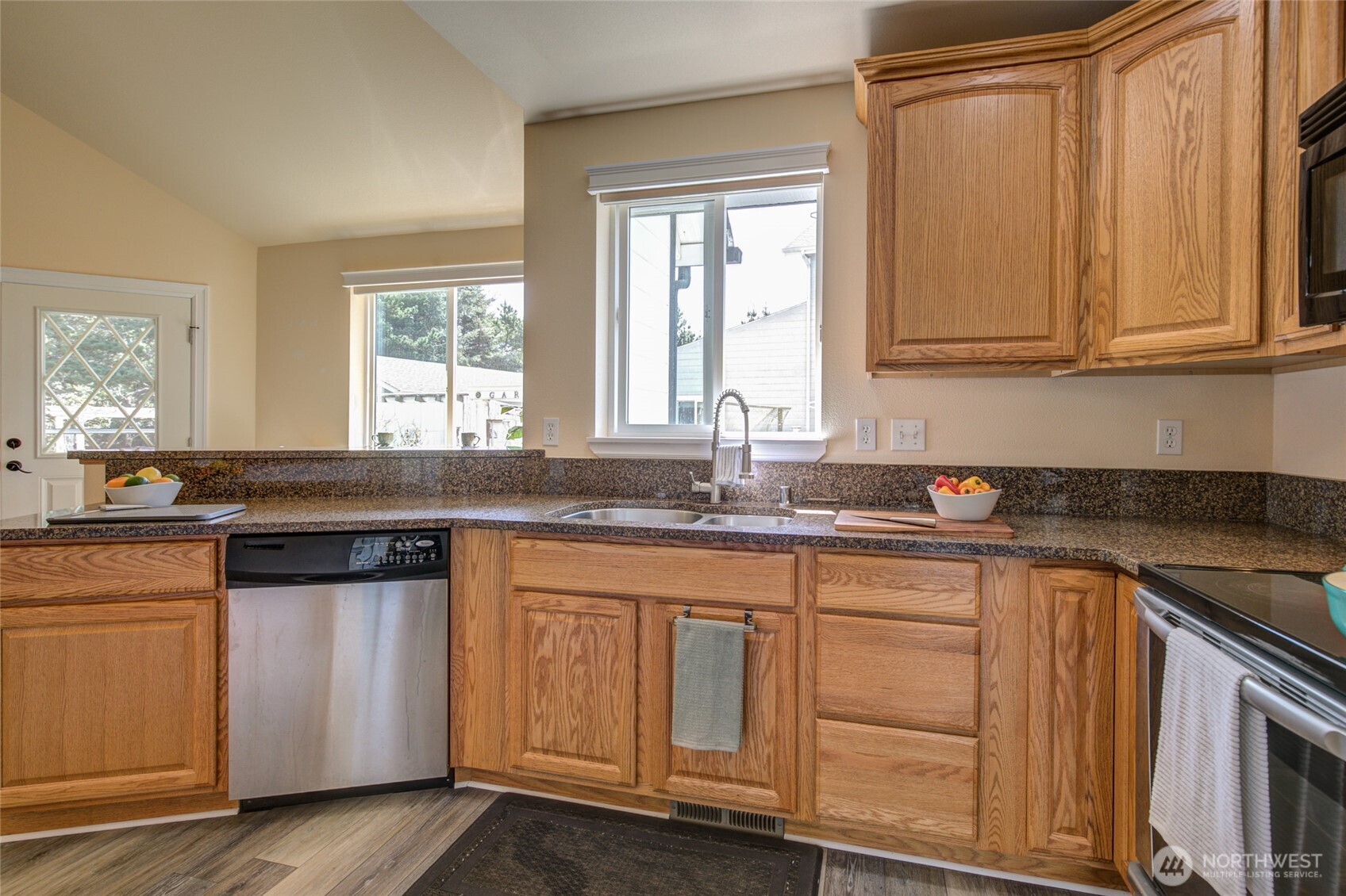 600 Ocean Shores Boulevard SW, Ocean Shores, WA 98569