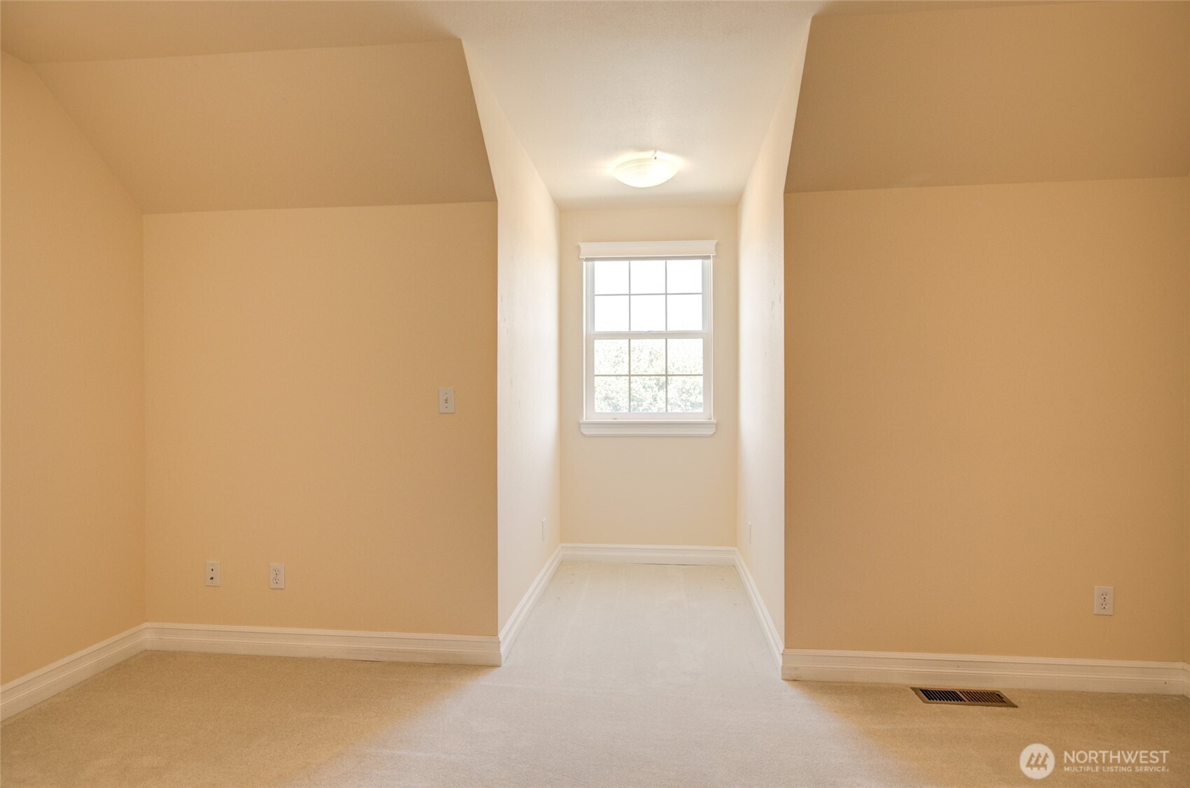 600 Ocean Shores Boulevard SW, Ocean Shores, WA 98569