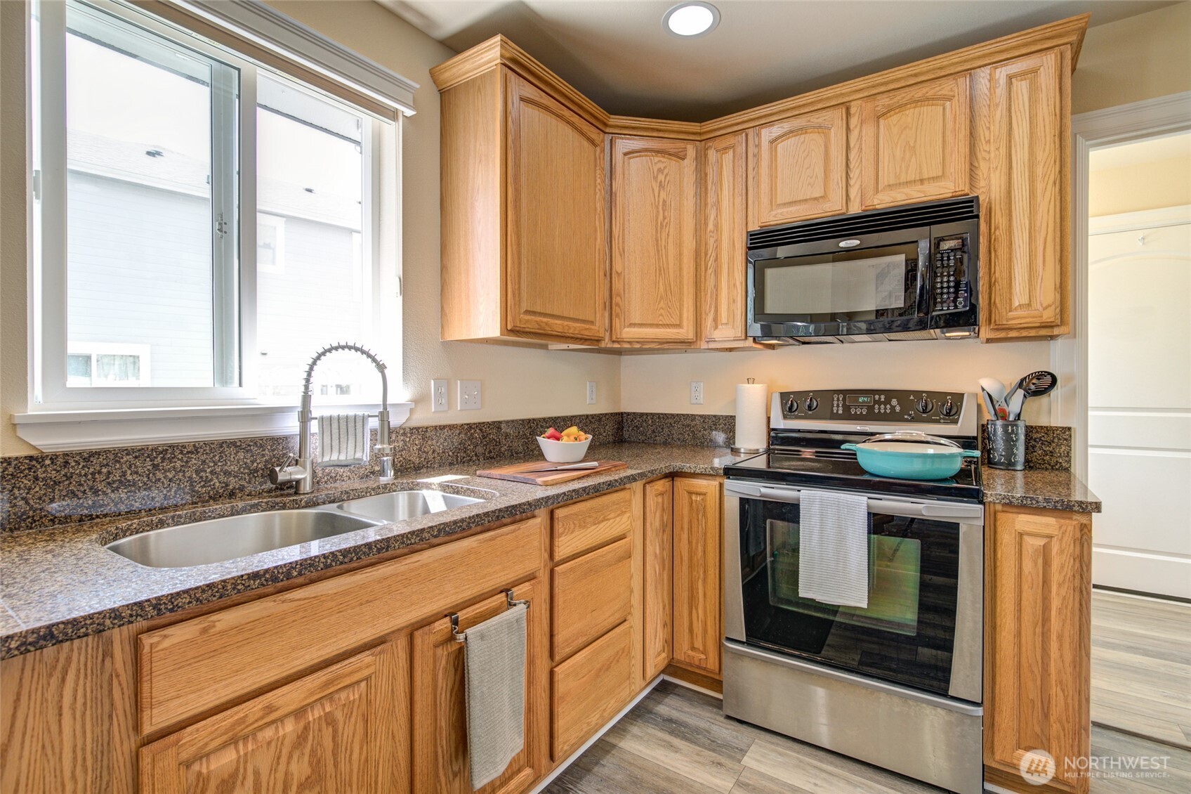 600 Ocean Shores Boulevard SW, Ocean Shores, WA 98569