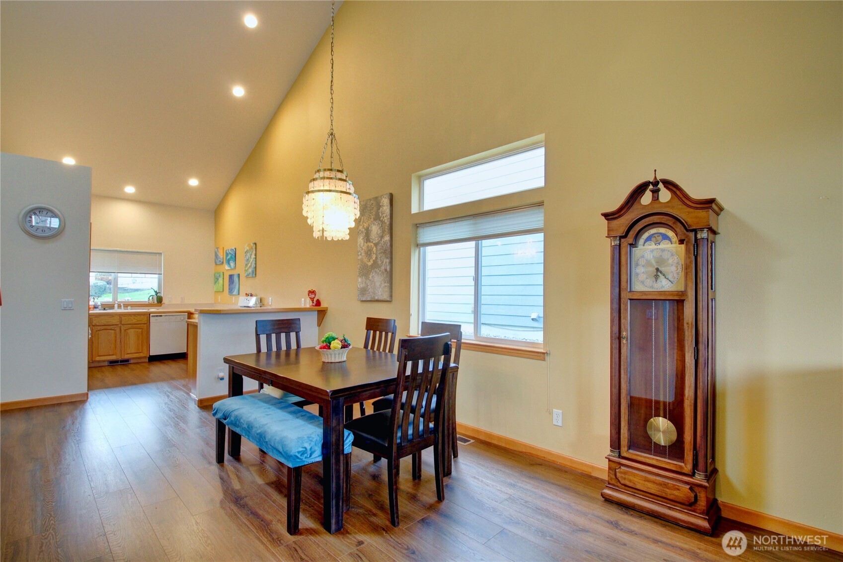 170 NW 13th Court , Oak Harbor, WA 98277