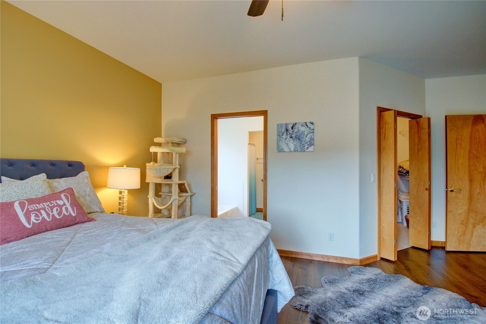 170 NW 13th Court , Oak Harbor, WA 98277