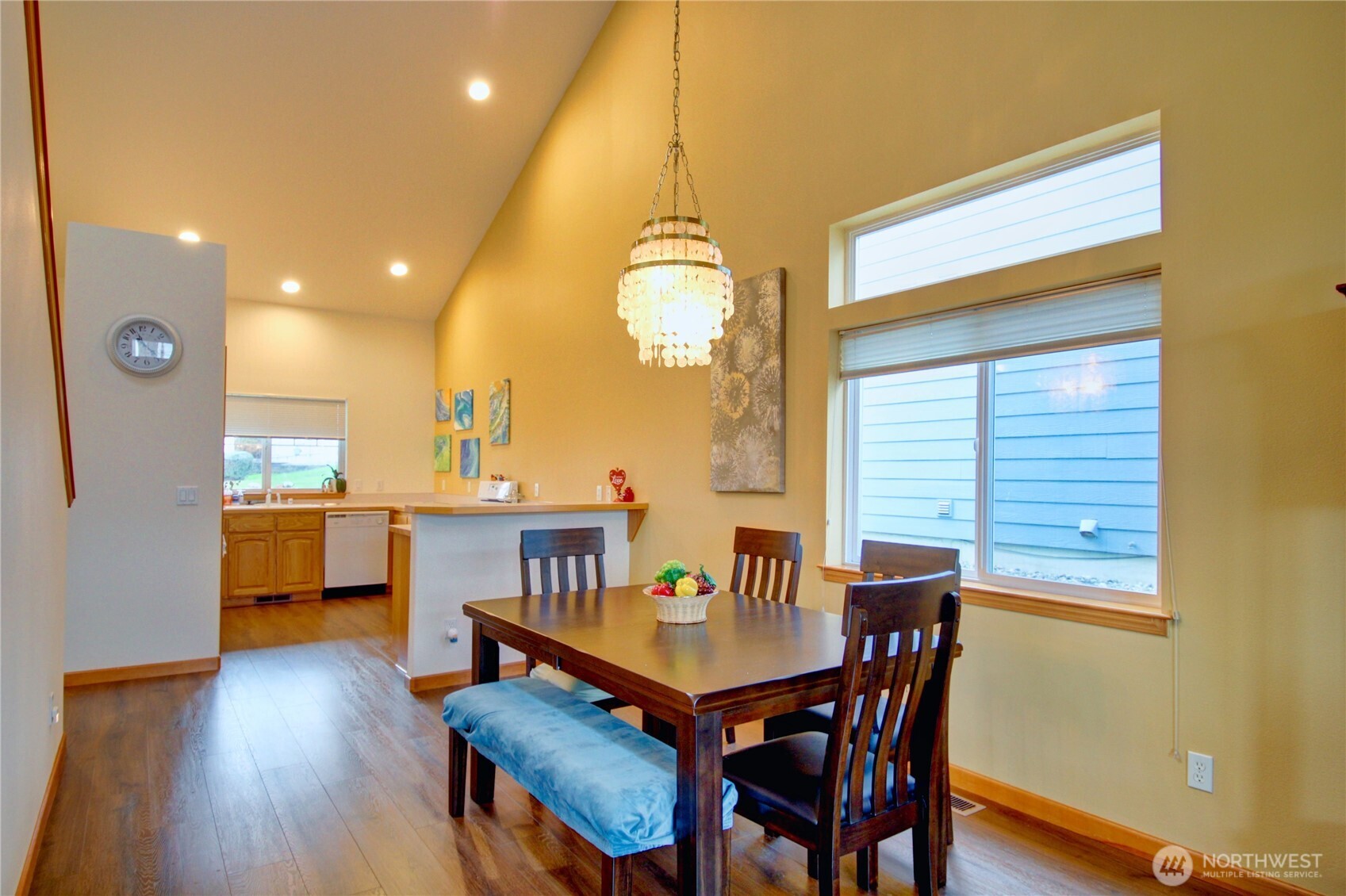 170 NW 13th Court , Oak Harbor, WA 98277