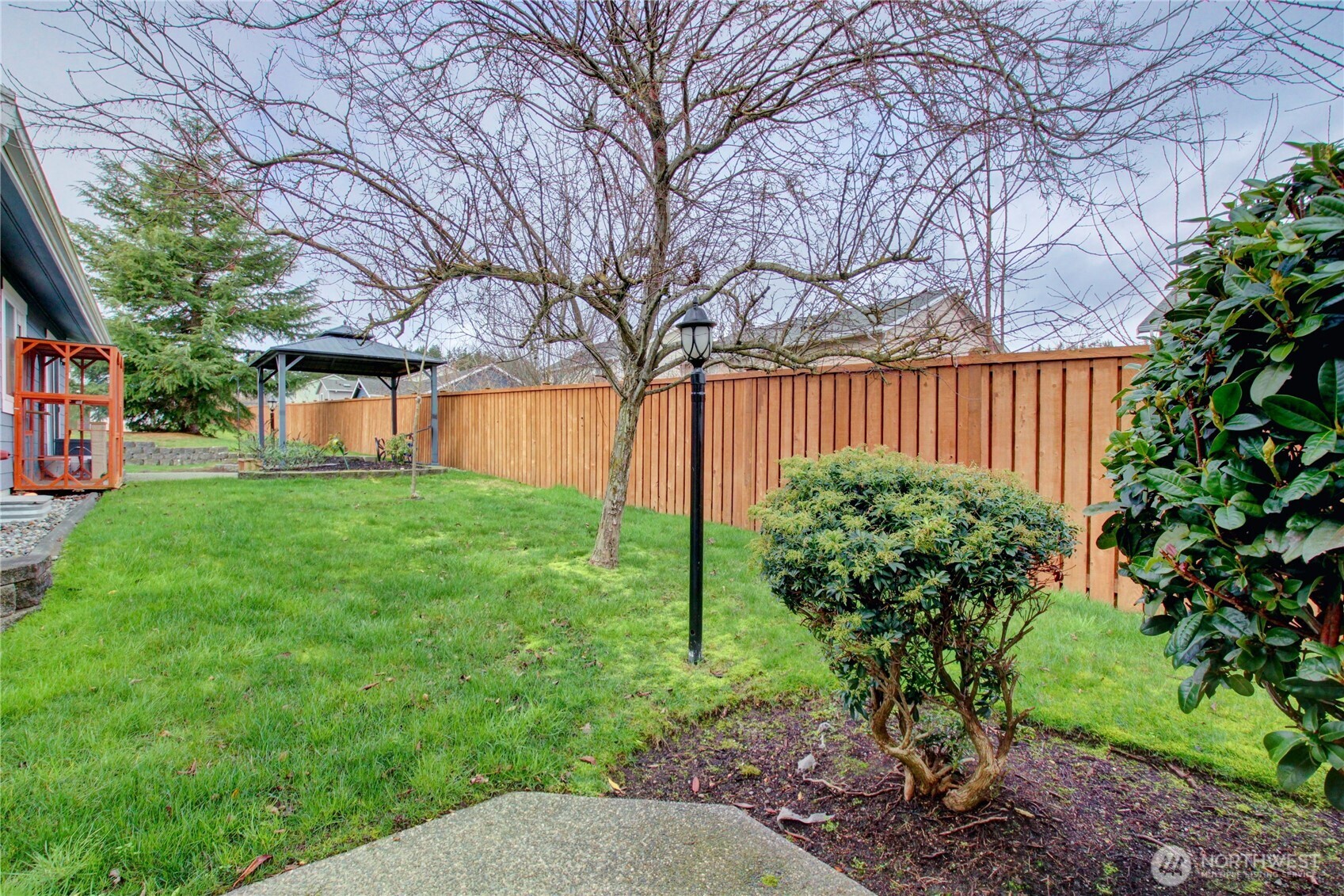 170 NW 13th Court , Oak Harbor, WA 98277