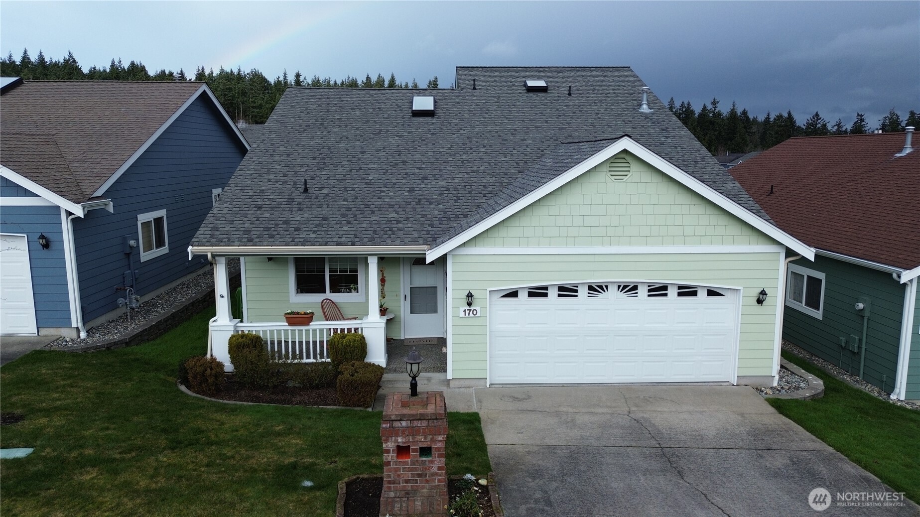 170 NW 13th Court , Oak Harbor, WA 98277