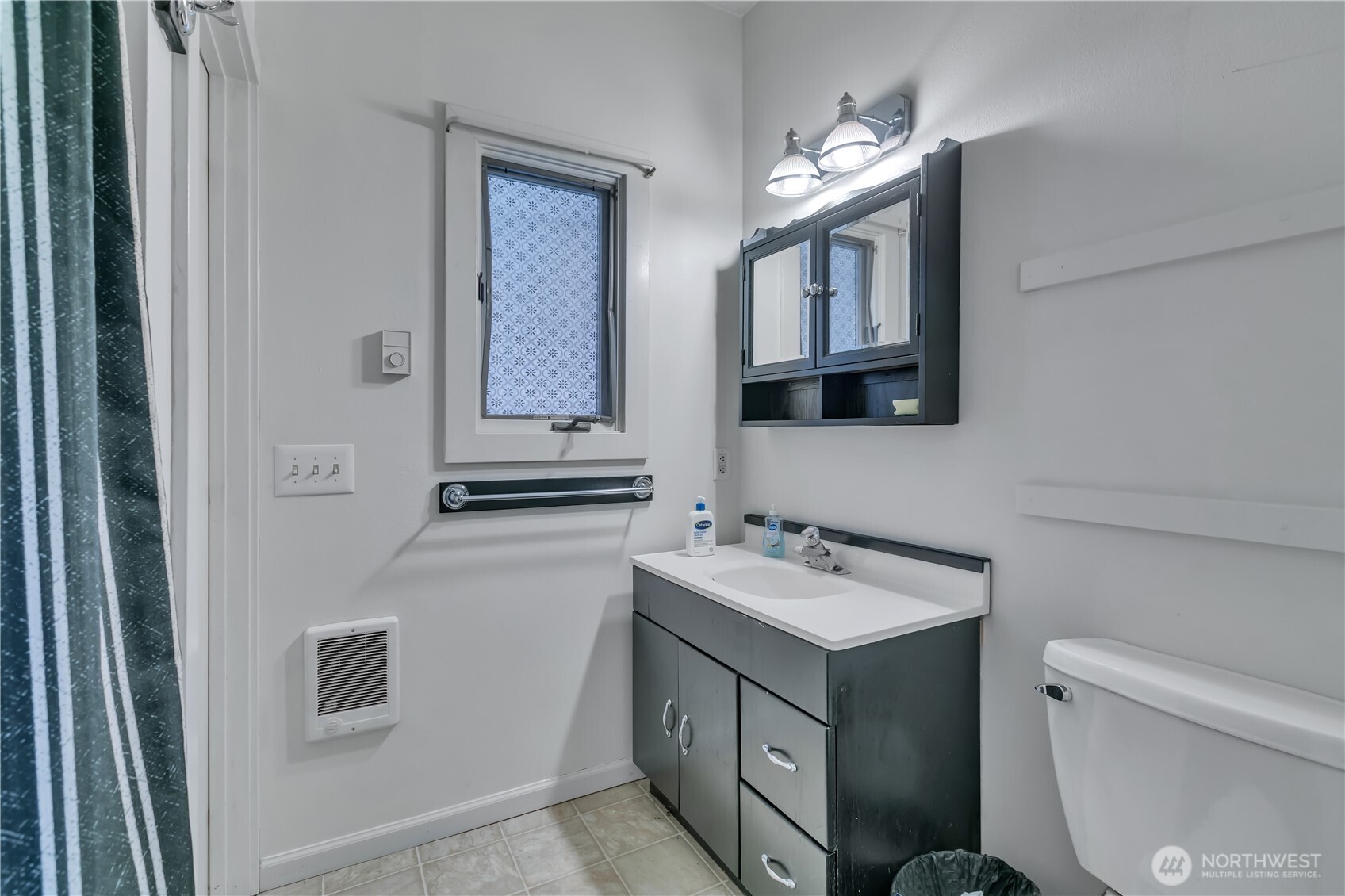 10709 Woodland Avenue E, Puyallup, WA 98373