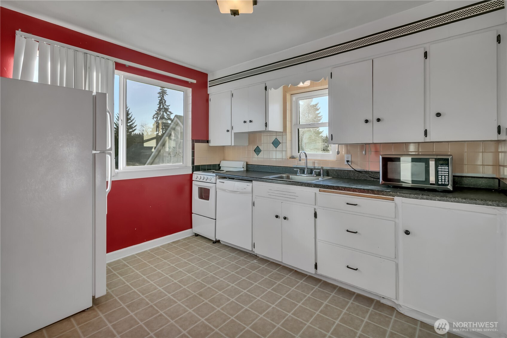 10709 Woodland Avenue E, Puyallup, WA 98373