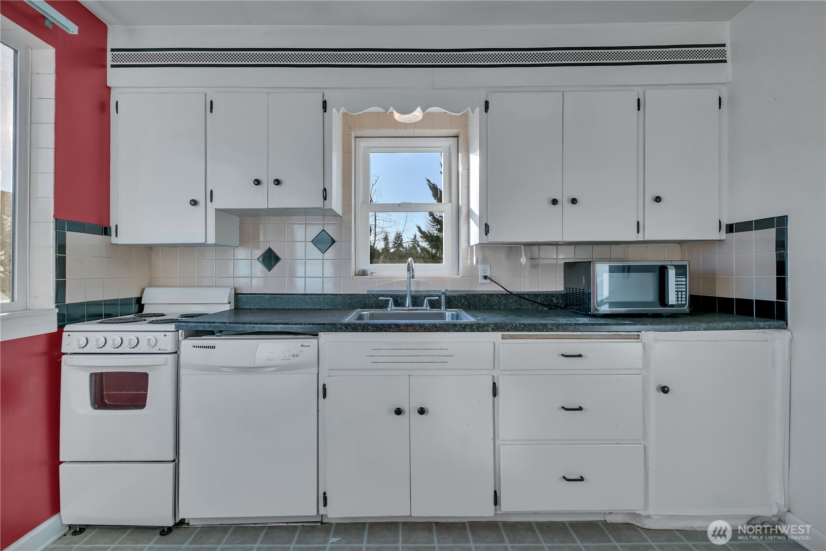 10709 Woodland Avenue E, Puyallup, WA 98373