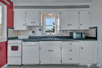 10709 Woodland Avenue E, Puyallup, WA 98373 - Photo 24