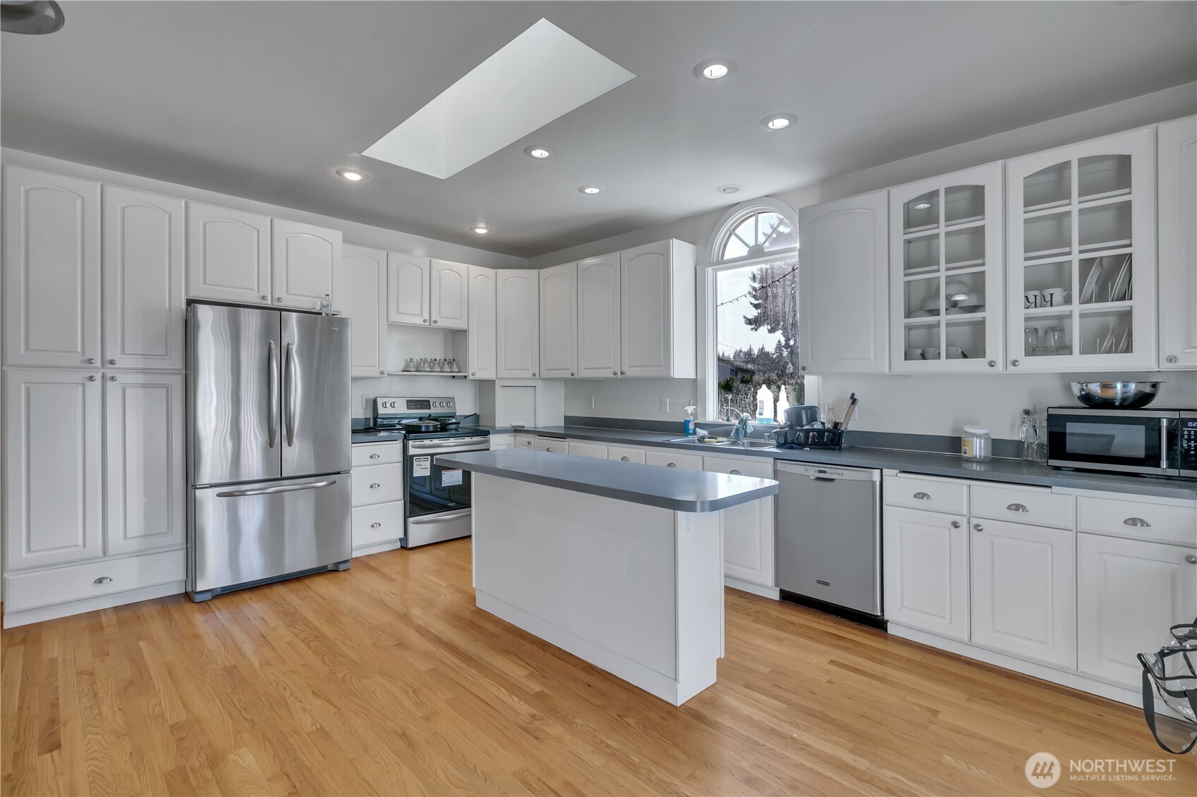 10709 Woodland Avenue E, Puyallup, WA 98373