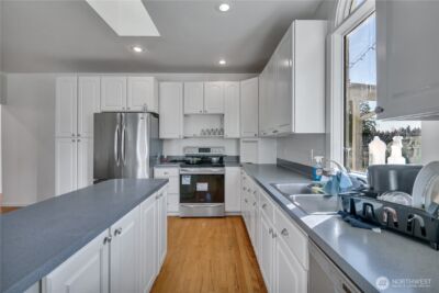 10709 Woodland Avenue E, Puyallup, WA 98373 - Photo 7