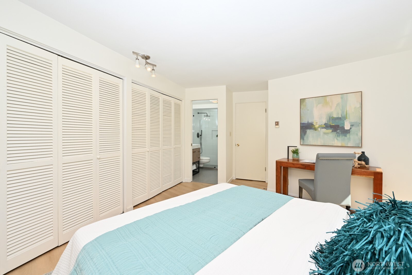 2360 43rd Avenue E #203, Seattle, WA 98112