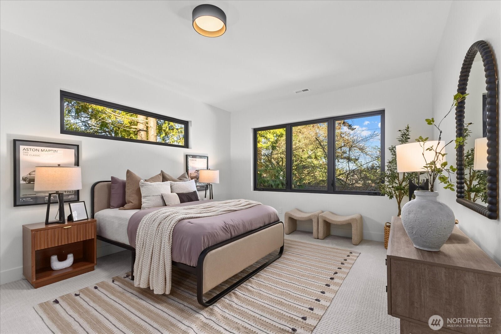 1020 107th Avenue SE, Bellevue, WA 98004