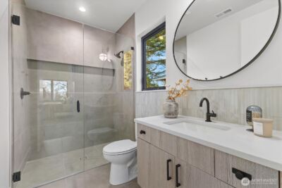 1020 107th Avenue SE, Bellevue, WA 98004 - Photo 26