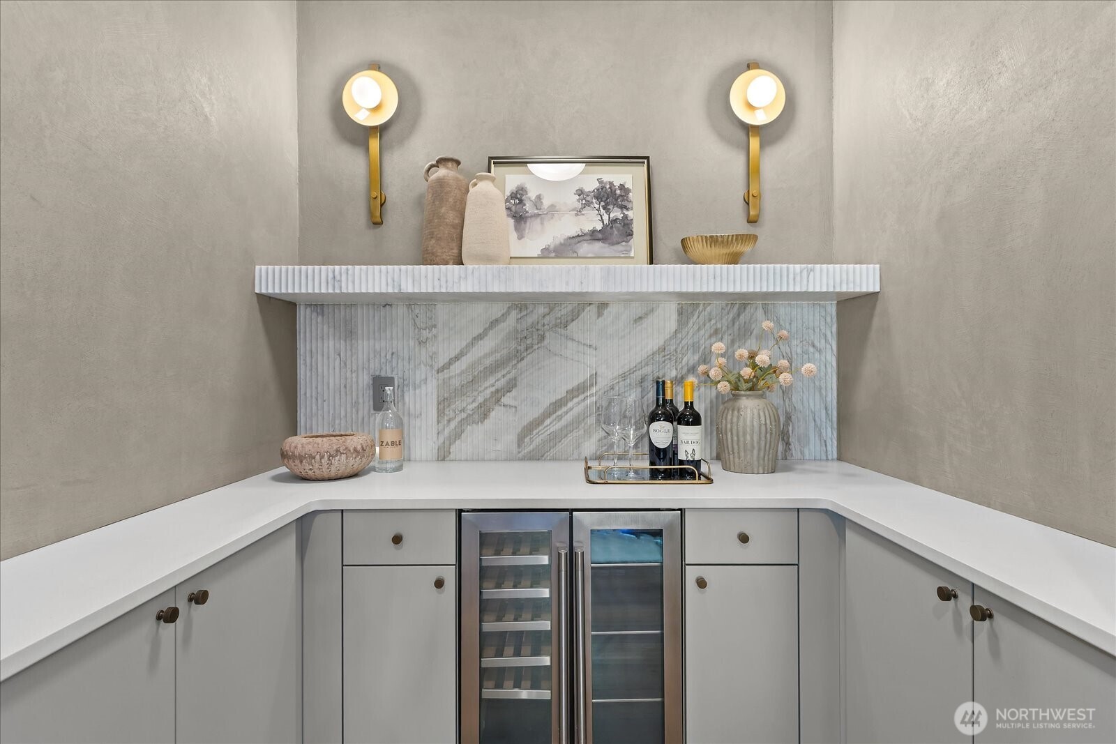 1020 107th Avenue SE, Bellevue, WA 98004