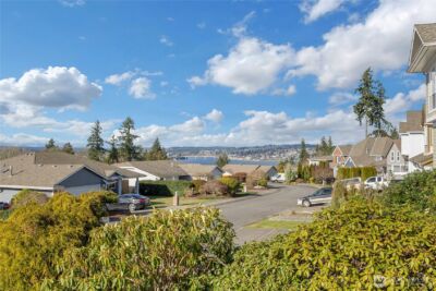 758 Tufts Avenue E, Port Orchard, WA 98366 - Photo 2