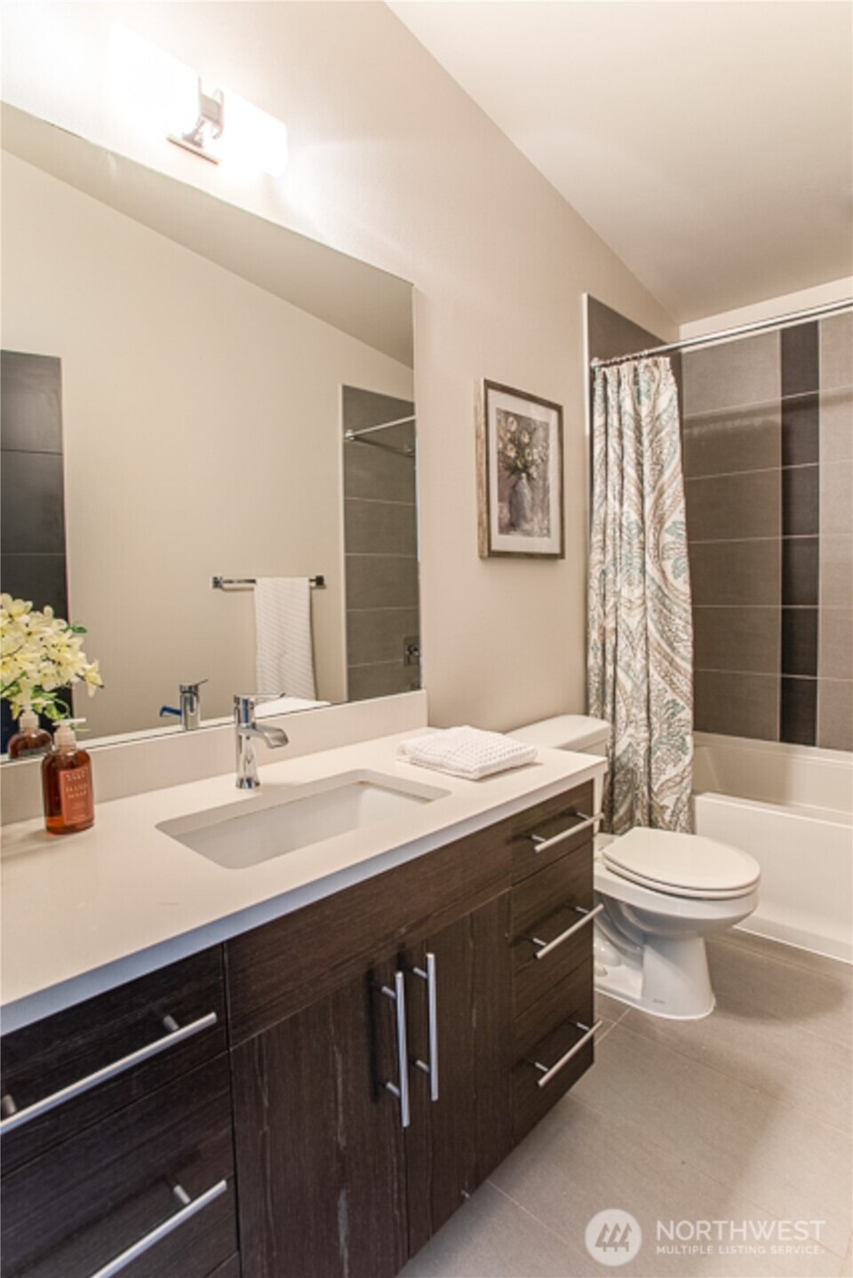 1465 S Columbian Way , Seattle, WA 98144