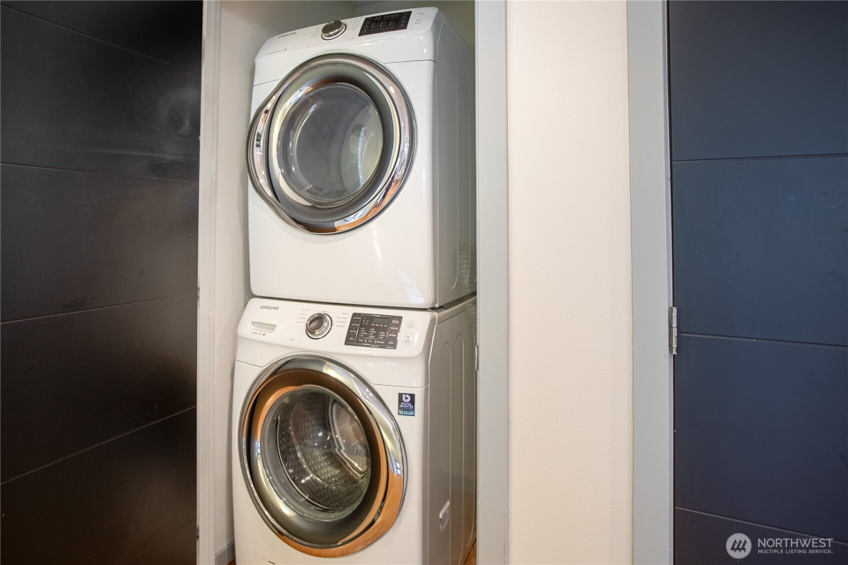 1465 S Columbian Way , Seattle, WA 98144