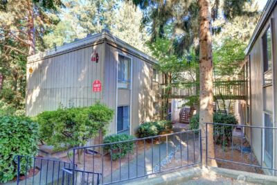 4807 180th Street SW #E105, Lynnwood, WA 98037